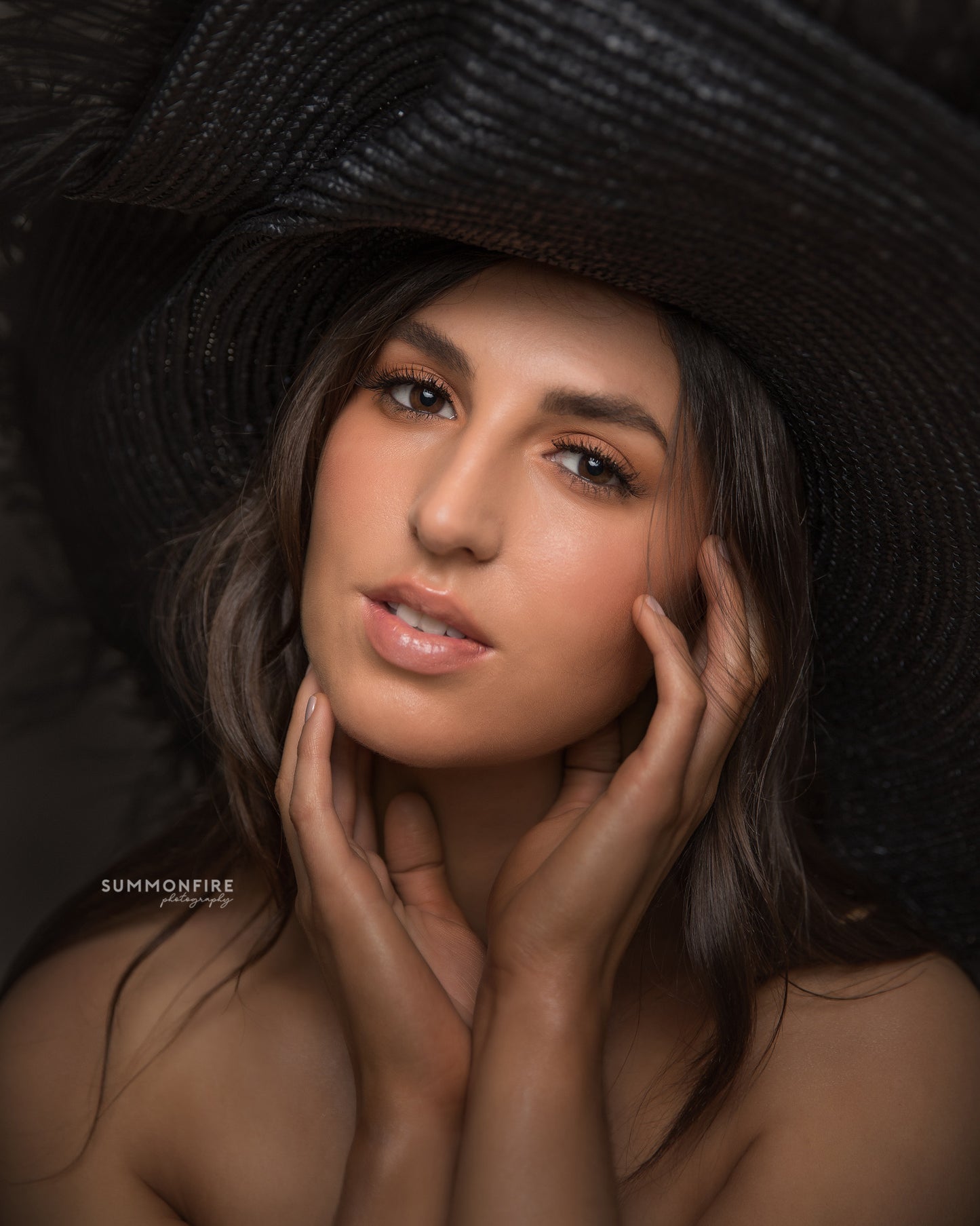 All the hats in the gallery are made to order. and we need between two and three weeks to deliver them. Being a handmade product, it may have a slight difference. If you need an express order, do not hesitate to contact us.