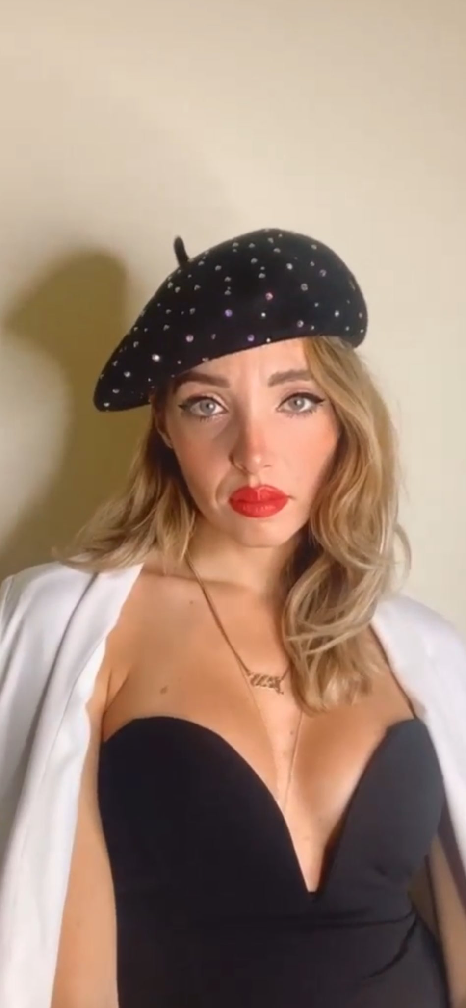 C- Tiffany beret