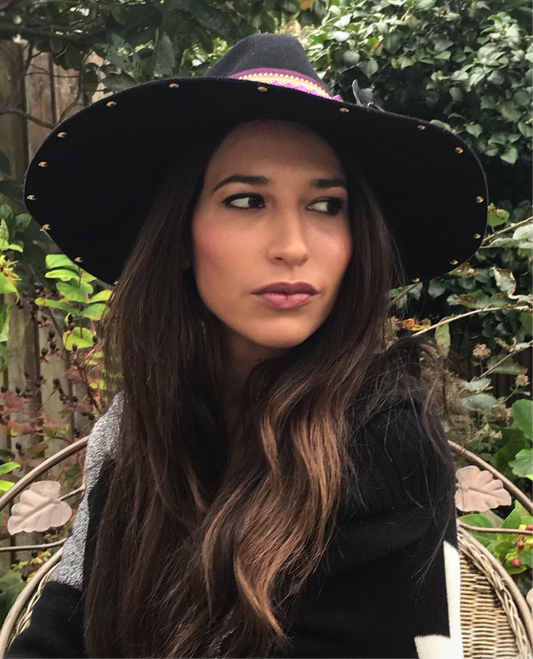 Hat  Wide brimmed fedora